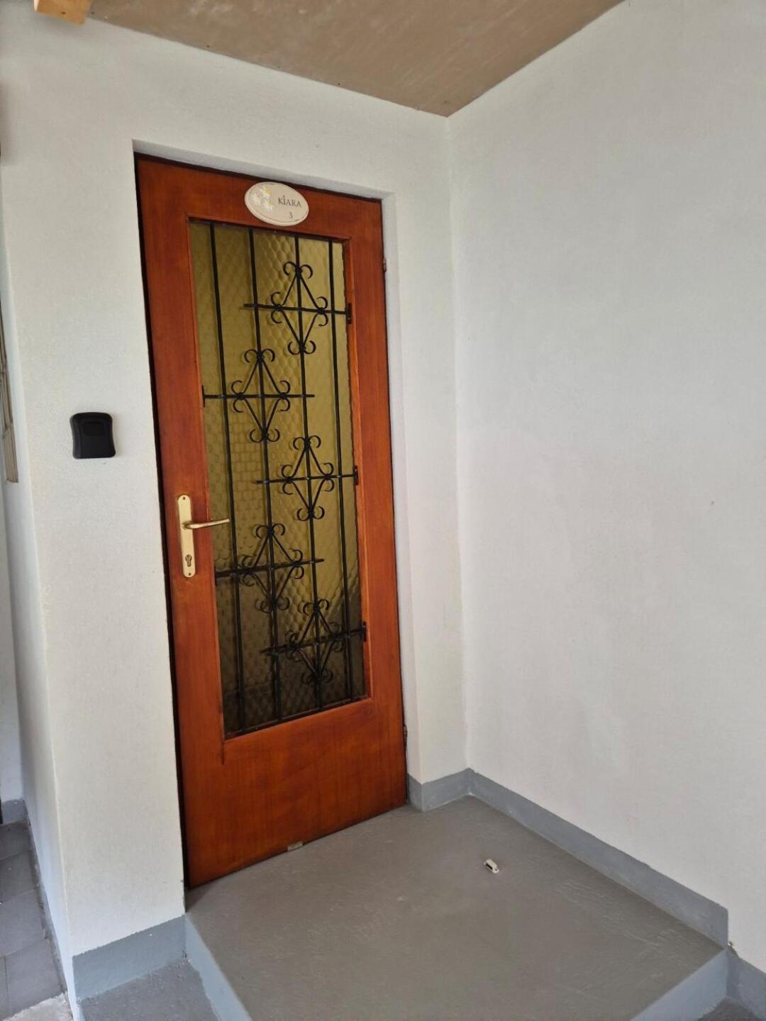 Kiara Rooms جيسينيس المظهر الخارجي الصورة